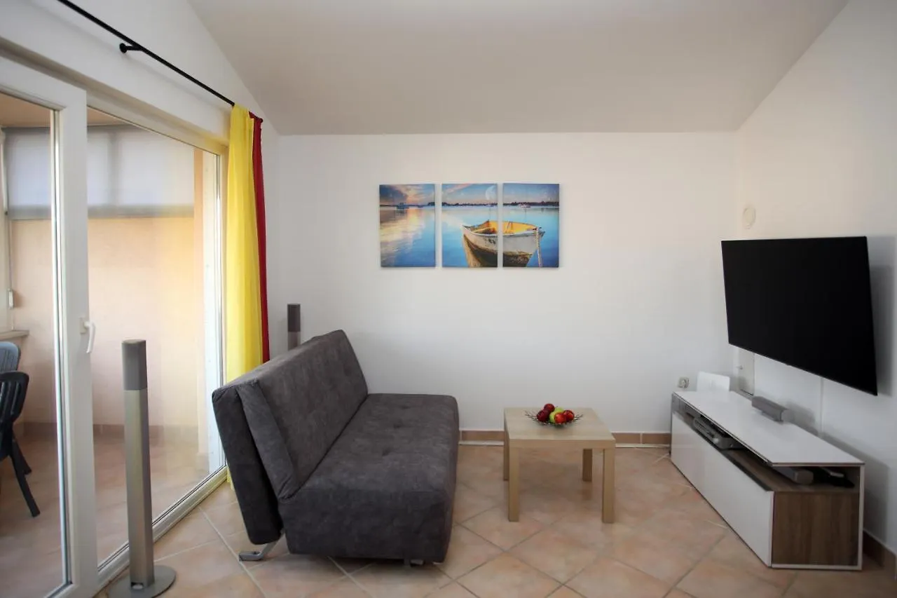 Apartment Ilarios kontakt